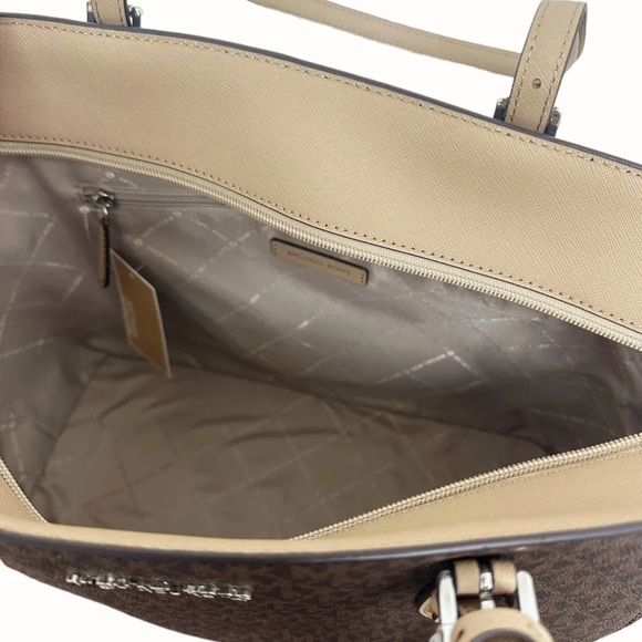 Michael Kors Gilly Large Jet Set Travel Drawstring Tote Camel Brown MK Signature - Picture 9 of 9